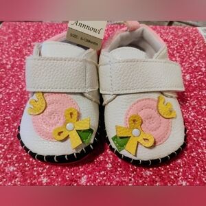 Annnowl Lollipop booties NWT 6-12M